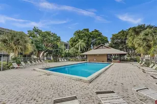 9440 Poinciana Pl, Davie, FL 33324 - Photo 29