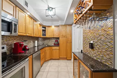 200 NE 19th Court #211m, Wilton Manors, FL 33305 - Photo 9