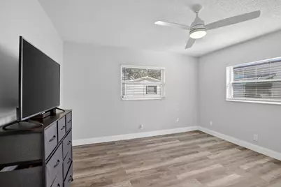 8845 NW 14th Street, Plantation, FL 33322 - Photo 17