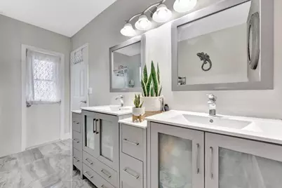 1221 SW 59th Avenue, Plantation, FL 33317 - Photo 17