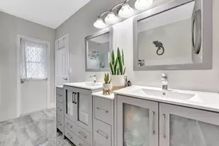 1221 SW 59th Ave, Plantation, FL 33317 - Photo 17