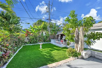 1933 SW 67th Avenue, Pompano Beach, FL 33068 - Photo 21