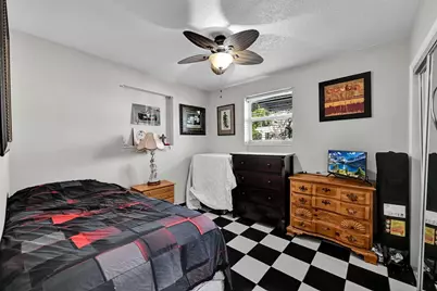 1933 SW 67th Avenue, Pompano Beach, FL 33068 - Photo 17