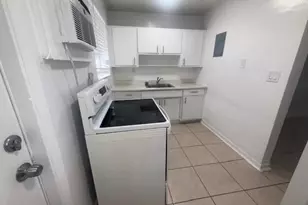 6008 NW 10th St, Pompano Beach, FL 33063 - Photo 5