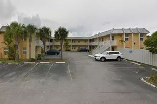 8 SE 19th Ave, Pompano Beach, FL 33060 - Photo 9