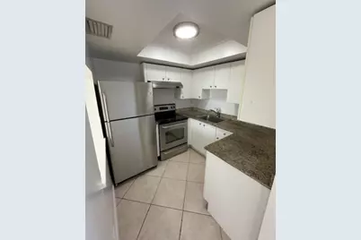 8 SE 19th Avenue #14, Pompano Beach, FL 33060 - Photo 1