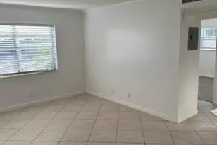 8 SE 19th Ave, Pompano Beach, FL 33060 - Photo 5