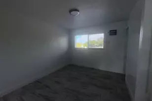 1751 NE 31st St, Pompano Beach, FL 33064 - Photo 9