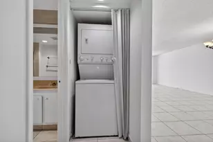 12500 SW 6th St, Hollywood, FL 33027 - Photo 17