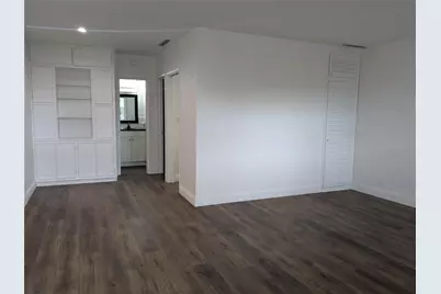 815 Middle River Drive #Unit 215, Fort Lauderdale, FL 33304 - Photo 5