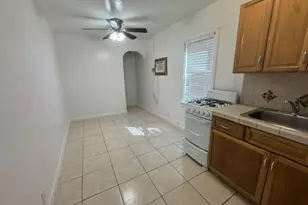 1822 Dixieanna St Unit, Hollywood, FL 33020 - Photo 3