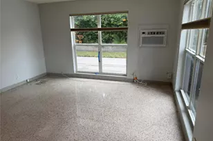 2612 NE 13th Ct, Fort Lauderdale, FL 33304 - Photo 3