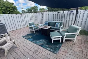 1041 NE 208th St, Miami, FL 33179 - Photo 27