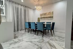 1041 NE 208th St, Miami, FL 33179 - Photo 11