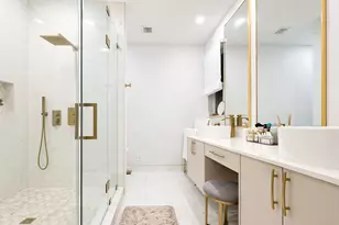 1041 NE 208th St, Miami, FL 33179 - Photo 13
