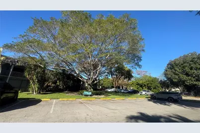 [Address not provided], Oakland Park, FL 33309 - Photo 29