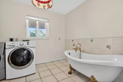 2580 SE 5th Court, Pompano Beach, FL 33062 - Photo 17