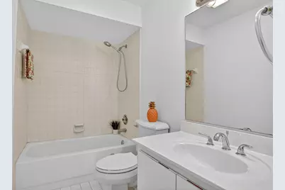 661 Deer Creek Hollows Circle, Deerfield Beach, FL 33442 - Photo 17