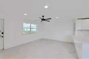 195 Flanders Unit, Delray Beach, FL 33484 - Photo 3