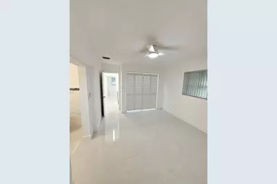 5719 NW 86th Avenue, Tamarac, FL 33321 - Photo 7