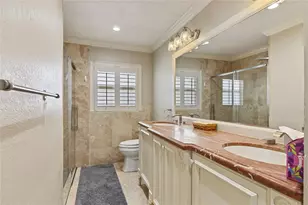 16686 Golfview Dr, Weston, FL 33326 - Photo 9