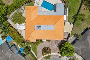 16686 Golfview Dr, Weston, FL 33326 - Photo 27