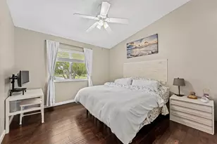 20815 NW 2nd St, Pembroke Pines, FL 33029 - Photo 19