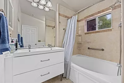 20815 NW 2nd Street #20815, Pembroke Pines, FL 33029 - Photo 23