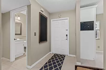20815 NW 2nd Street #20815, Pembroke Pines, FL 33029 - Photo 17