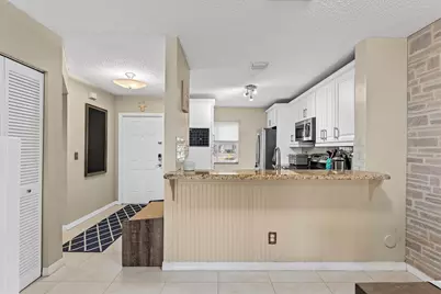 20815 NW 2nd Street #20815, Pembroke Pines, FL 33029 - Photo 9