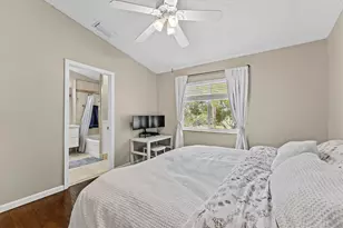 20815 NW 2nd St, Pembroke Pines, FL 33029 - Photo 21