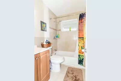 540 NE 58th Street, Oakland Park, FL 33334 - Photo 9