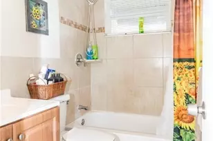 540 NE 58th St, Oakland Park, FL 33334 - Photo 9