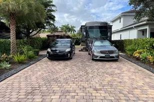 483 S Cortez Dr Circle, Margate, FL 33068 - Photo 1