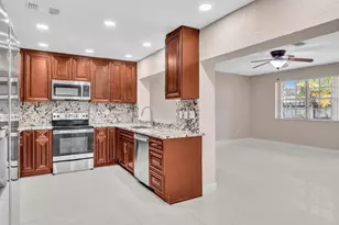 6831 NW 81st Pl, Tamarac, FL 33321 - Photo 29