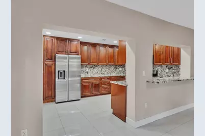 6831 NW 81st Place, Tamarac, FL 33321 - Photo 37