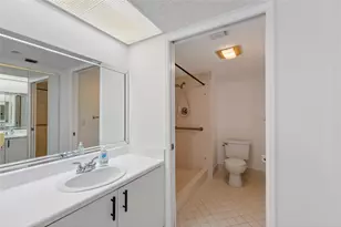 900 SW 142nd Ave, Hollywood, FL 33027 - Photo 19