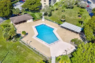 900 SW 142nd Ave, Pembroke Pines, FL 33027 - Photo 37