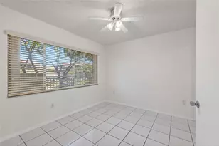 900 SW 142nd Ave, Hollywood, FL 33027 - Photo 13