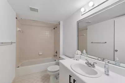 900 SW 142nd Avenue #213L, Pembroke Pines, FL 33027 - Photo 15