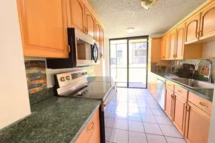 3590 Blue Lake Dr, Pompano Beach, FL 33064 - Photo 5