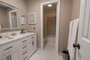 10195 Greentrail Dr, Boynton Beach, FL 33436 - Photo 9