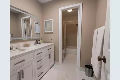 10195 Greentrail Drive, Boynton Beach, FL 33436 - Photo 9