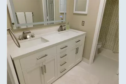 10195 Greentrail Drive, Boynton Beach, FL 33436 - Photo 35