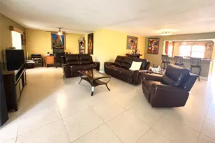 271 S Hollybrook Dr, Pembroke Pines, FL 33025 - Photo 5