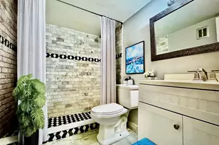 12 NE 19th Ct, Wilton Manors, FL 33305 - Photo 5
