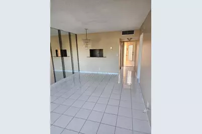 5031 W Oakland Park Boulevard #307, Lauderdale Lakes, FL 33313 - Photo 5