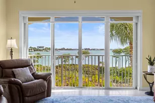 21 Harbour Isle Dr Unit, Hutchinson Island, FL 34949 - Photo 5