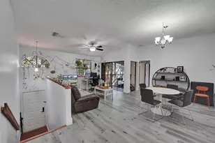 11970 NW 11th St, Pembroke Pines, FL 33026 - Photo 5