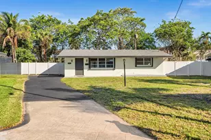 7971 NW 16th St, Pembroke Pines, FL 33024 - Photo 5